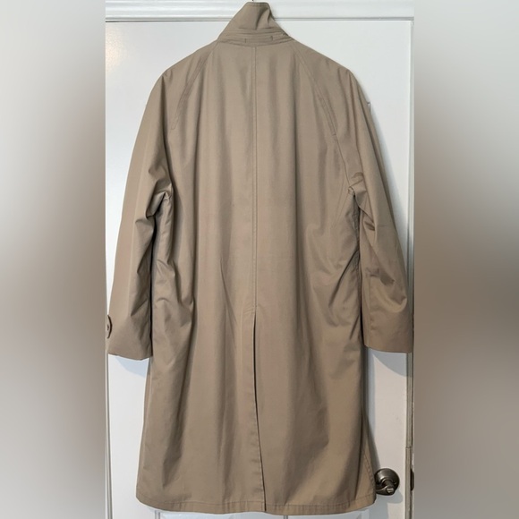 Vintage London Fog Maincoats Trench Coat 44L – Removable Liner, Made in USA - Picture 7 of 10